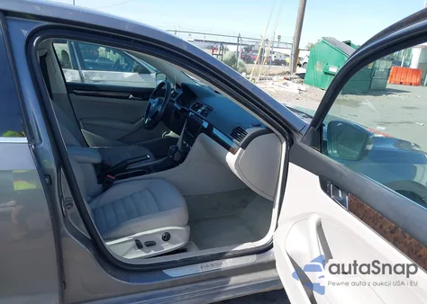 2014 Volkswagen Passat 2.0L Tdi Sel Premium z USA, uszkodzony, nr VIN 1VWCN7A39EC020346